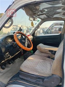 نيسان اورفان